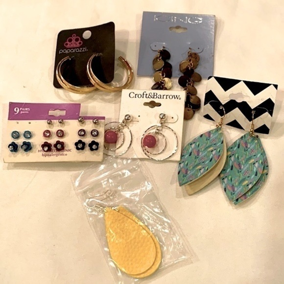 13 pairs new earrings lot bundle gold hoop paparazzi Croft and barrel - Picture 1 of 9